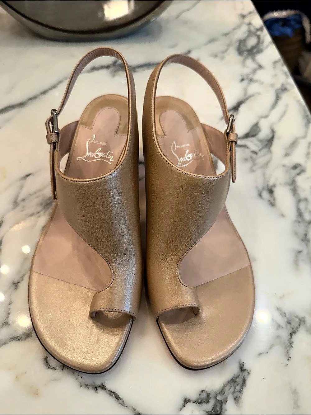 Christian Louboutin Viva Condora 55 Slingback Toe Ring Sandal pearl Beige Peep
